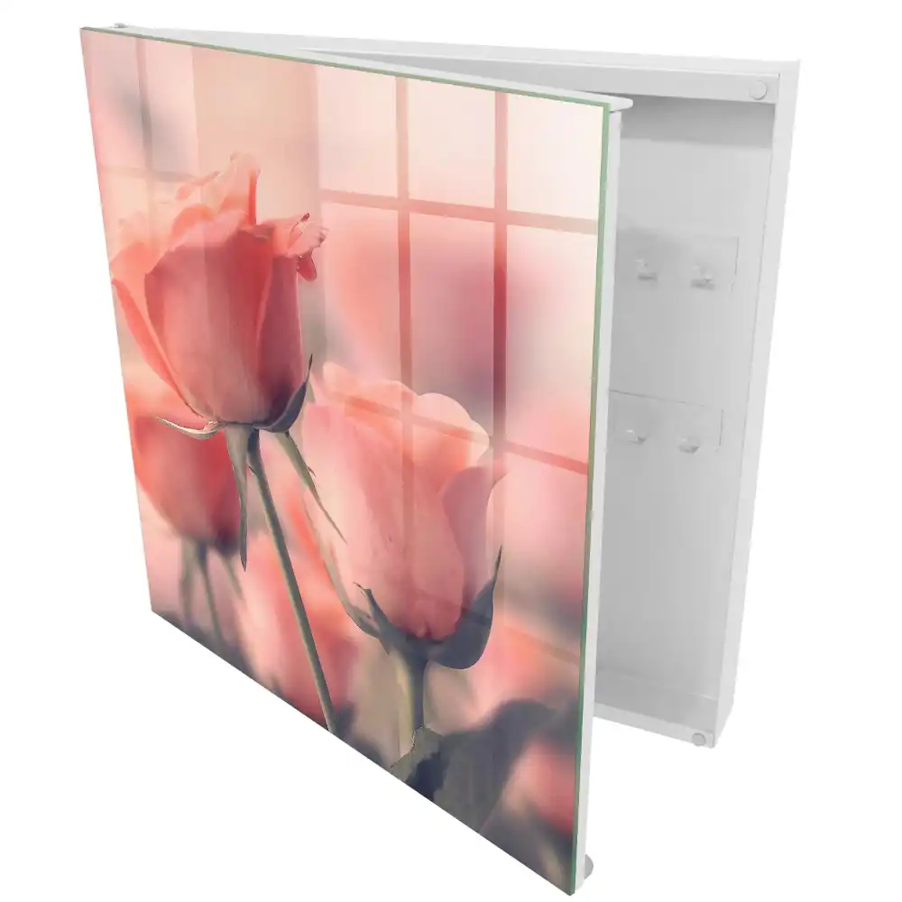 Armoire à clés des roses subtiles aux teintes pastel