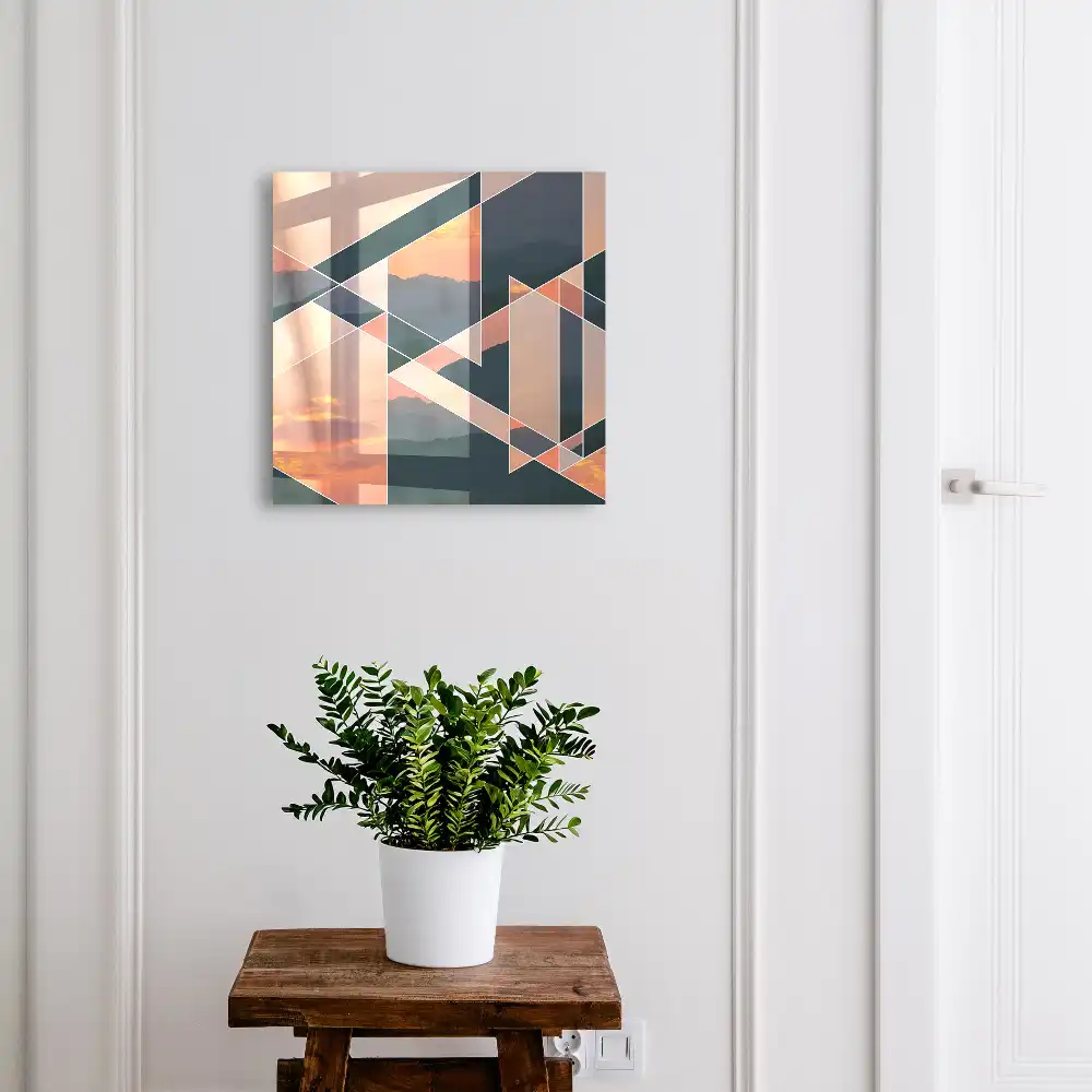 Boîte à clés murale la géométrie et le paysage montagneux animent l'intérieur