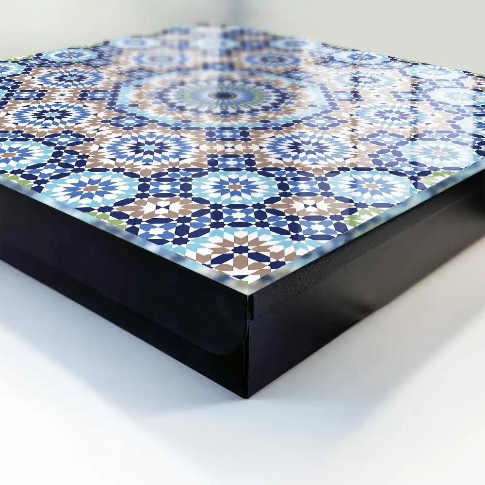 Boîte à clés mosaïques colorées à motifs géométriques