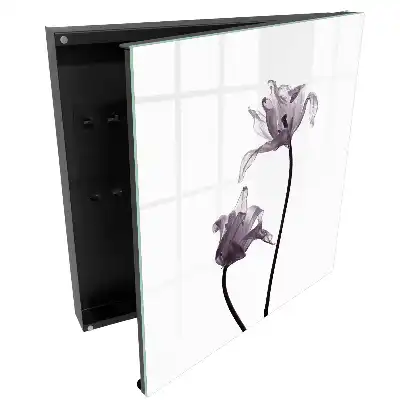 Armoire à clés fleurs délicates sur fond clair