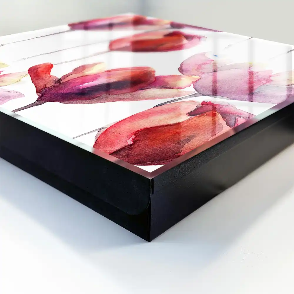Armoire à clés tulipes à l'aquarelle dans des tons de rouge et de rose