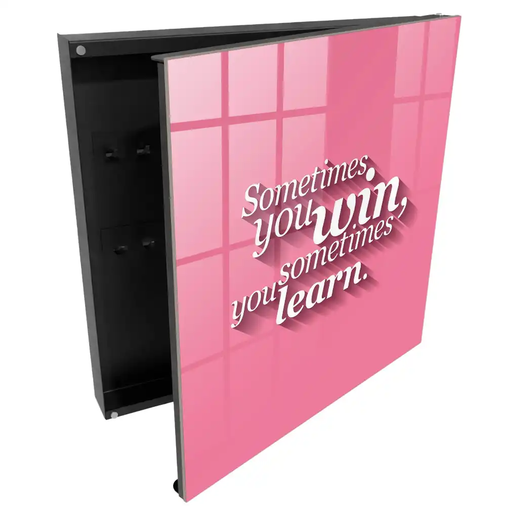 Boîte à clés murale texte inspirant sur fond rose