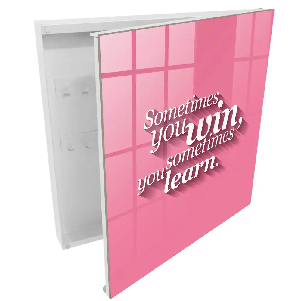 Boîte à clés murale texte inspirant sur fond rose