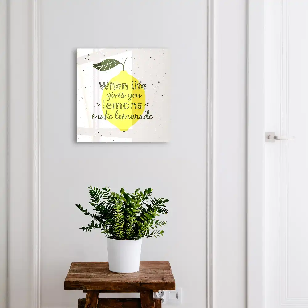 Armoire à clés citron avec une citation positive dessinée à la main
