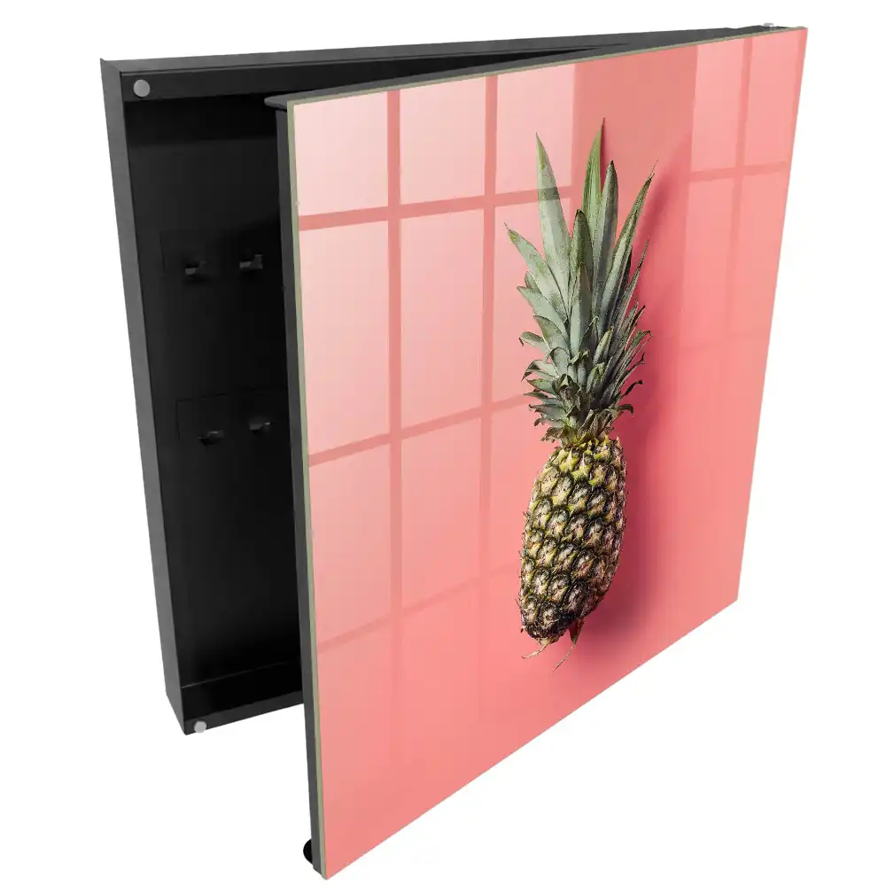 Armoire à clés fraîcheur et exotisme sur fond rose
