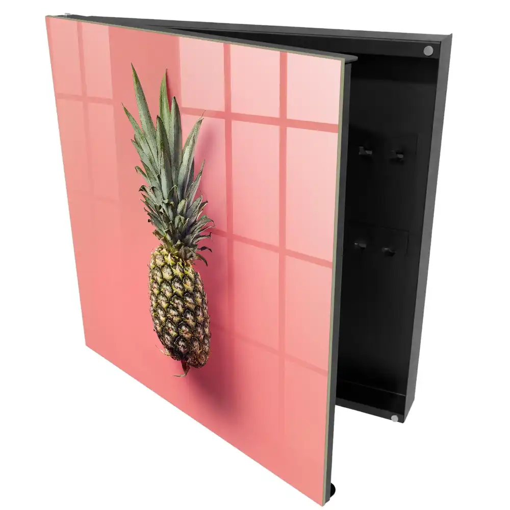 Armoire à clés fraîcheur et exotisme sur fond rose