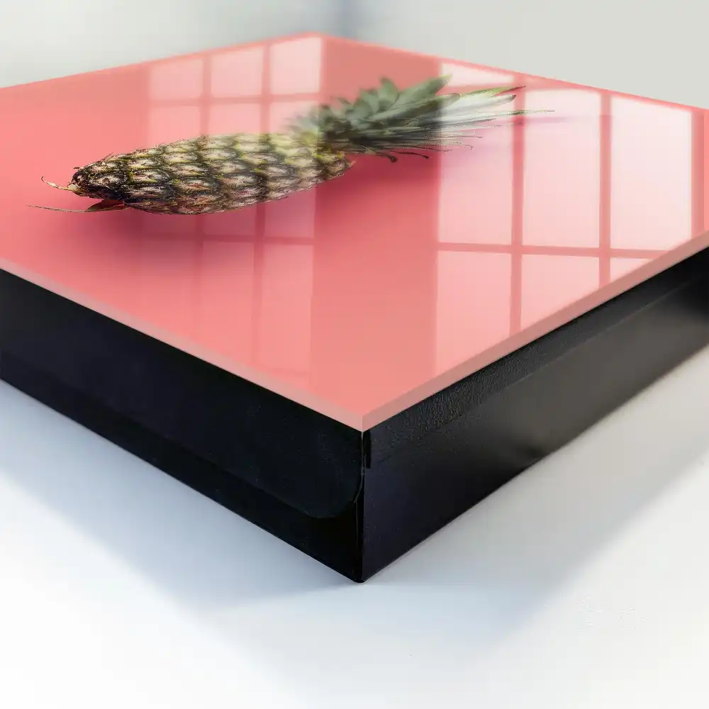 Armoire à clés fraîcheur et exotisme sur fond rose