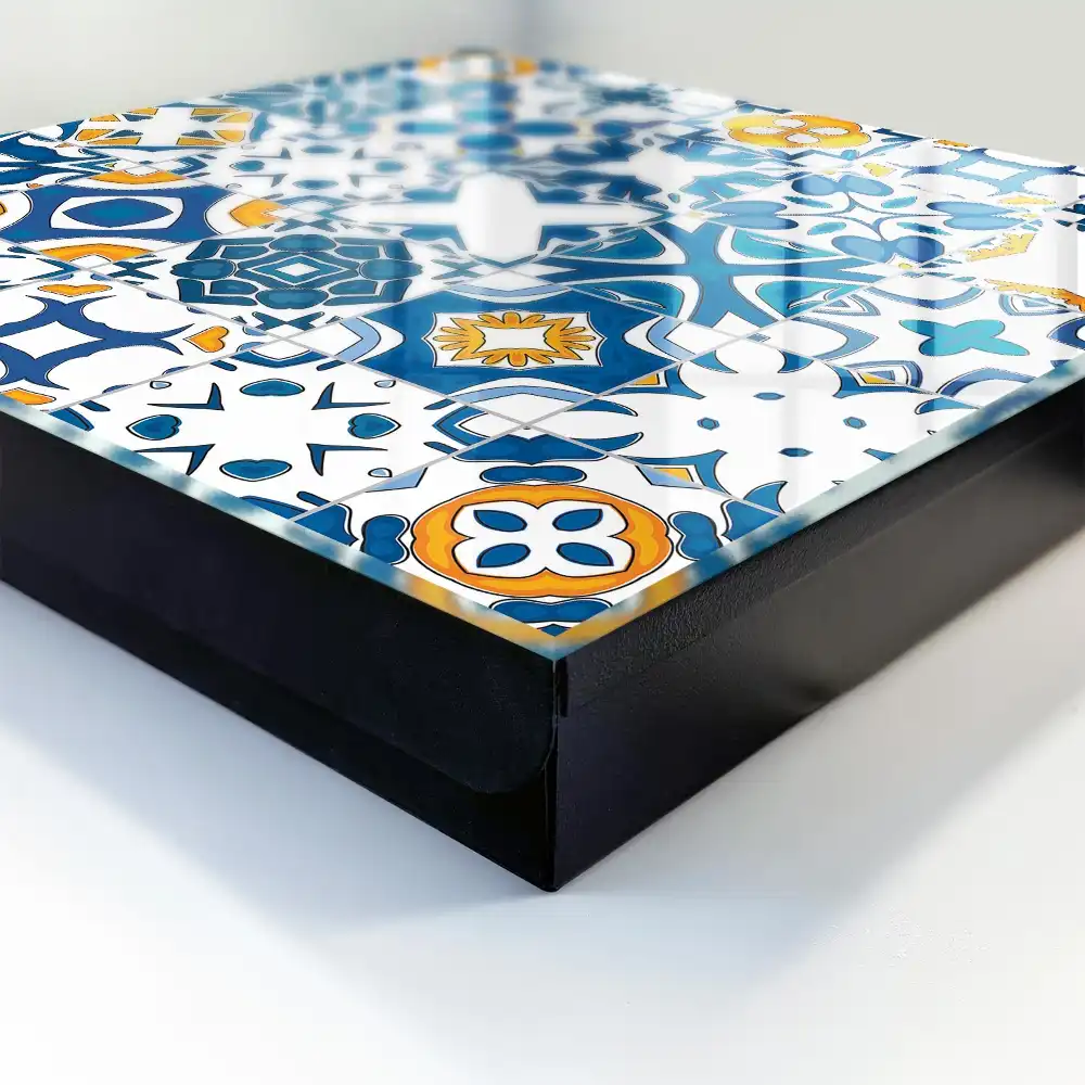 Armoire à clés motifs géométriques avec contraste bleu et jaune