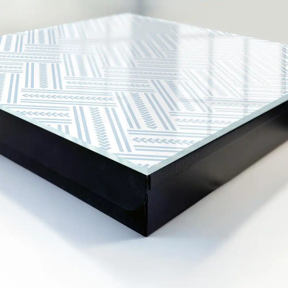 Armoire à clés motif géométrique à chevrons