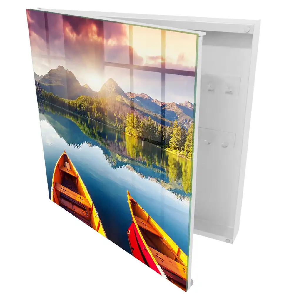 Armoire à clés paysage montagneux surplombant le lac au coucher du soleil
