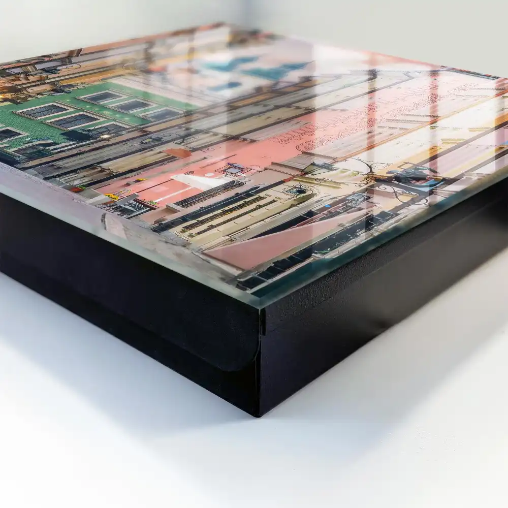 Armoire à clés immeubles colorés et une atmosphère charmante