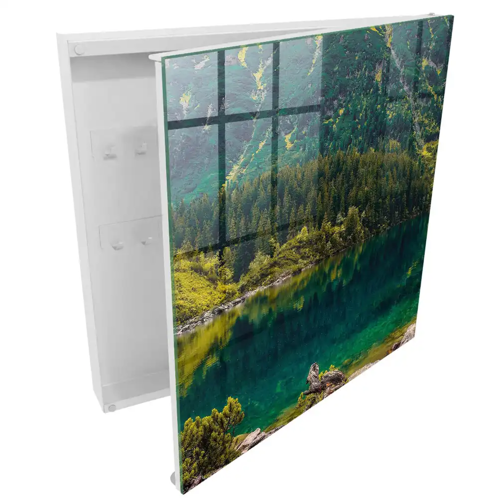 Armoire à clés panorama montagneux et reflet dans l'eau verte