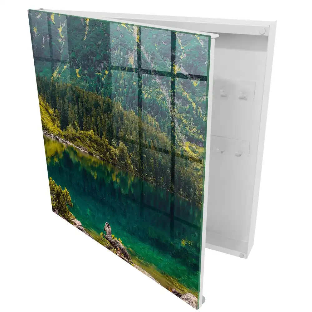 Armoire à clés panorama montagneux et reflet dans l'eau verte