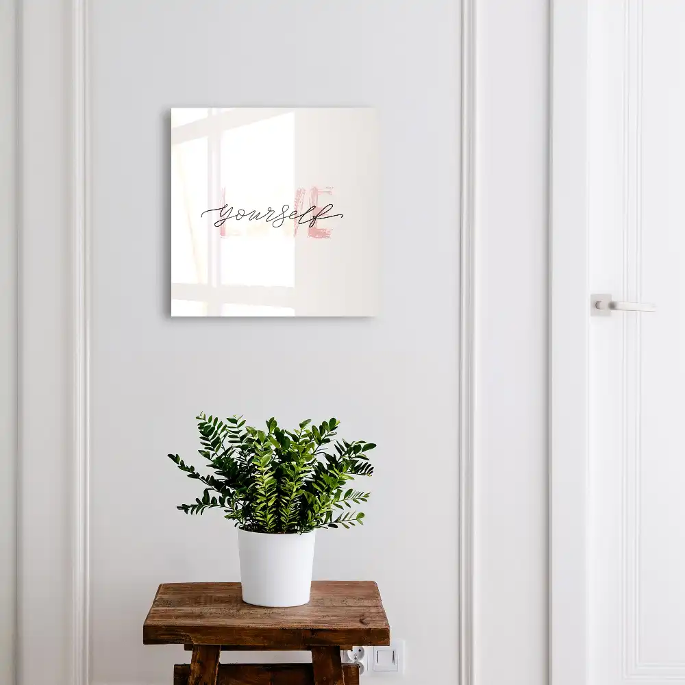 Armoire à clés inscription motivante sur l'amour de soi