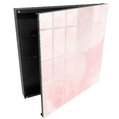 Armoire à clés des roses pastel qui exhalent la délicatesse