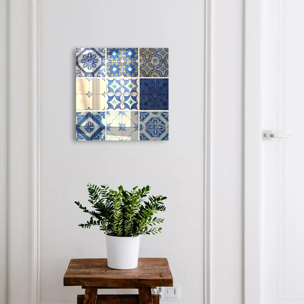 Armoire à clés motifs de carreaux géométriques avec une touche de bleu