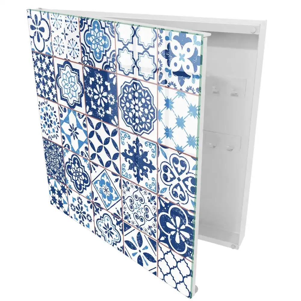 Armoire à clés mosaïques bleues aux motifs uniques