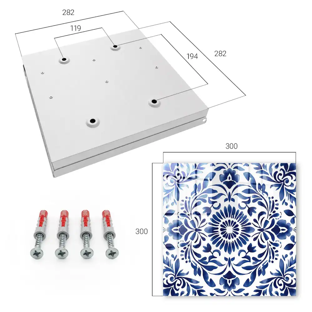 Boîte à clés motif bleu avec des feuilles et des fleurs sur fond blanc