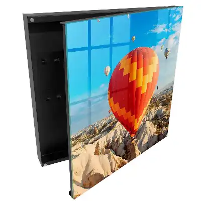 Armoire à clés les ballons qui survolent les formations rocheuses émerveillent par leur espace