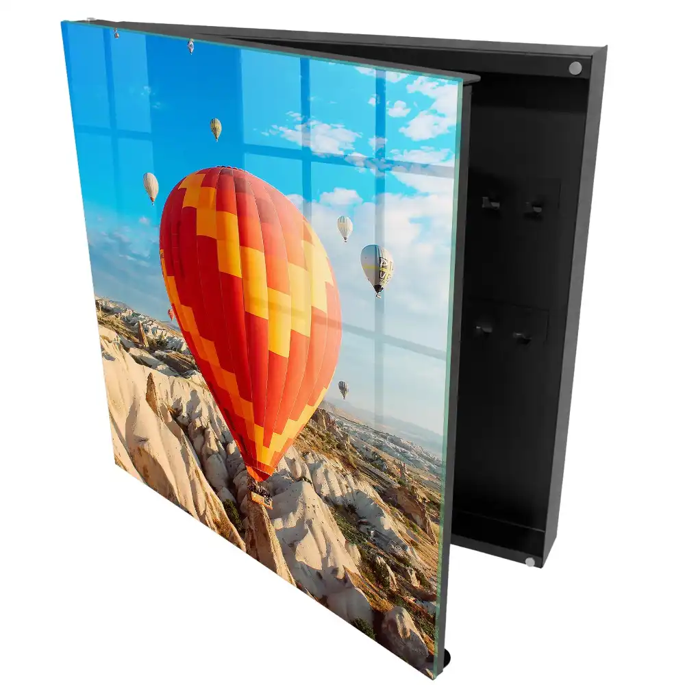 Armoire à clés les ballons qui survolent les formations rocheuses émerveillent par leur espace
