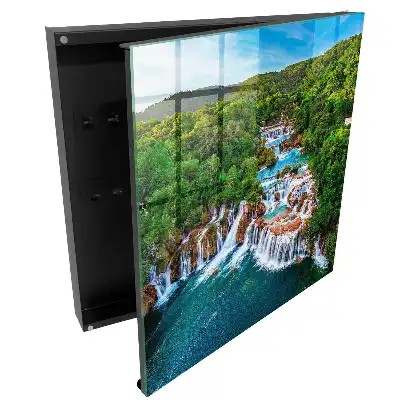 Boîte à clés de superbes cascades et une végétation luxuriante