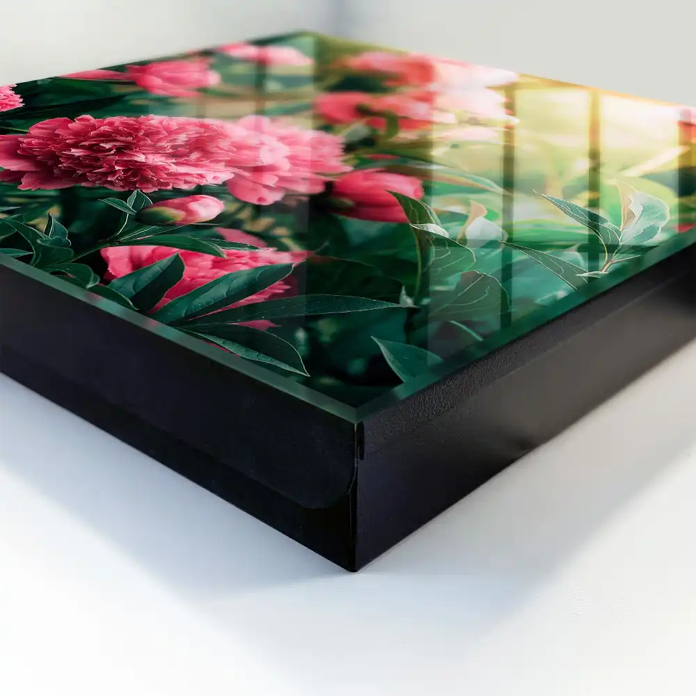 Boîte à clés murale de magnifiques fleurs roses dans un cadre naturel