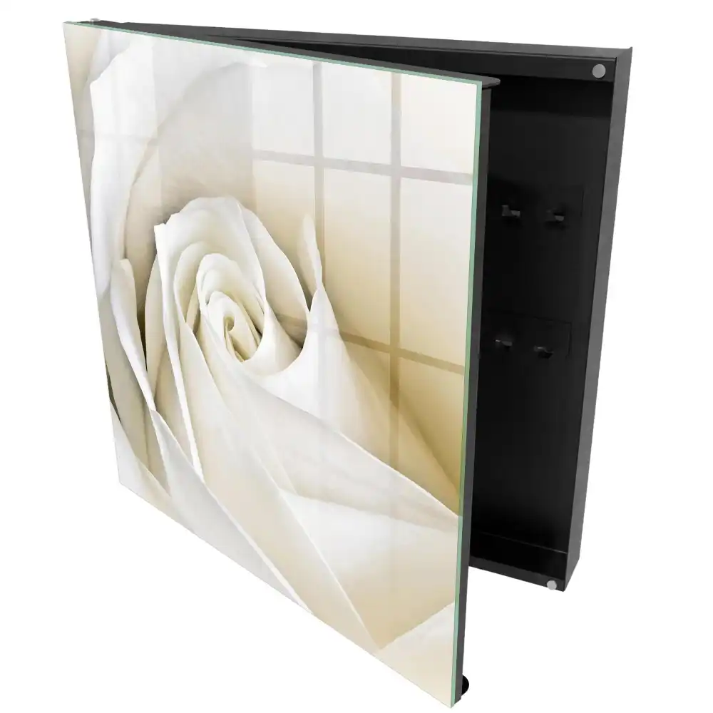Boîte à clés murale une rose blanche aux pétales délicats