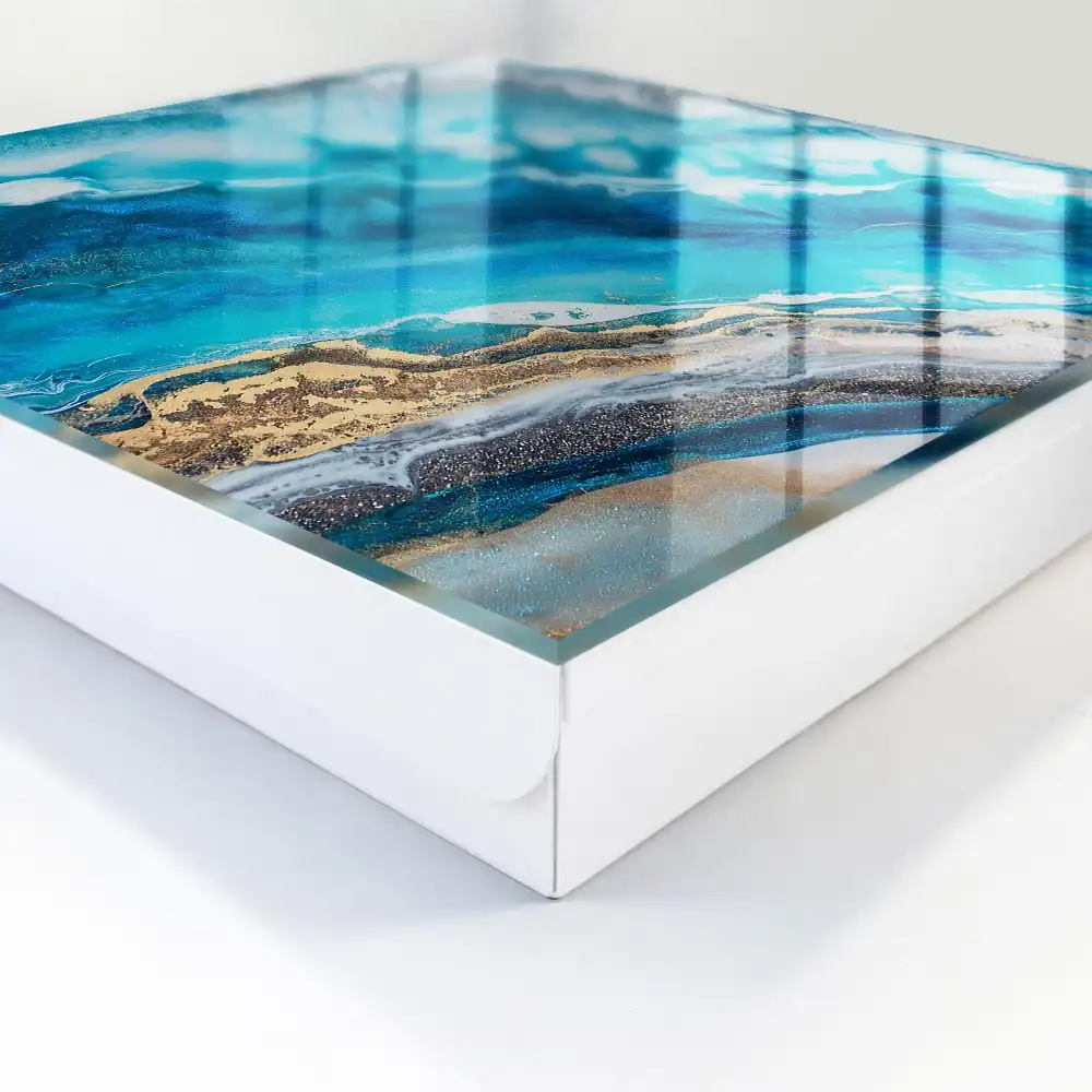Boîte à clés vagues turquoise avec des touches de blanc