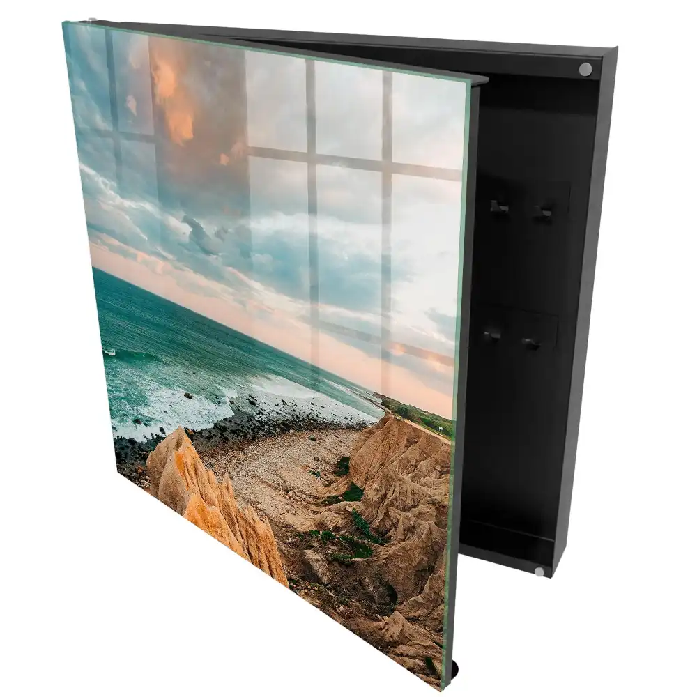 Armoire à clés falaise surplombant l'océan au coucher du soleil