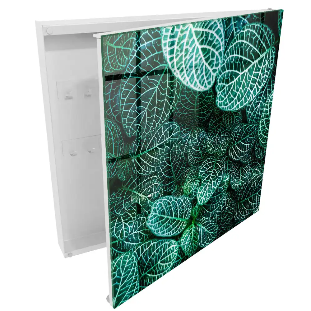 Armoire à clés feuilles vertes dans une composition harmonieuse