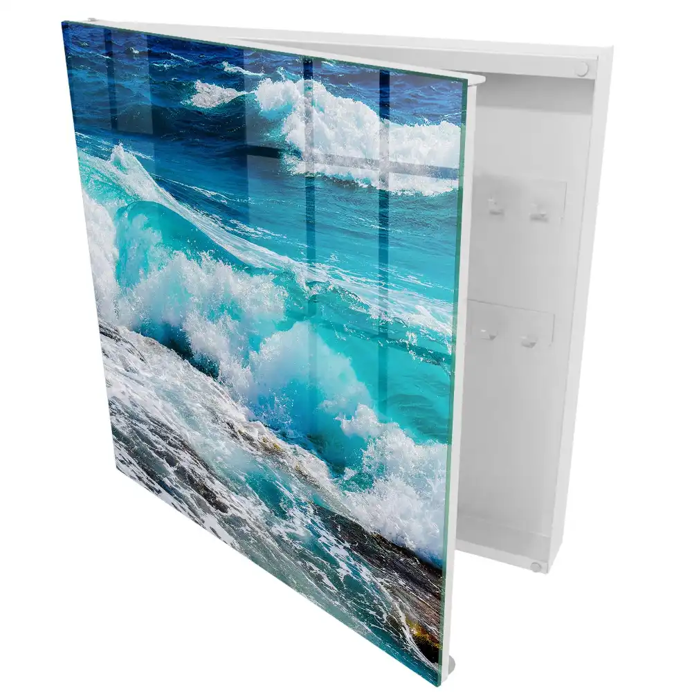 Boîte à clés mer turquoise ondulée avec de l'écume blanche