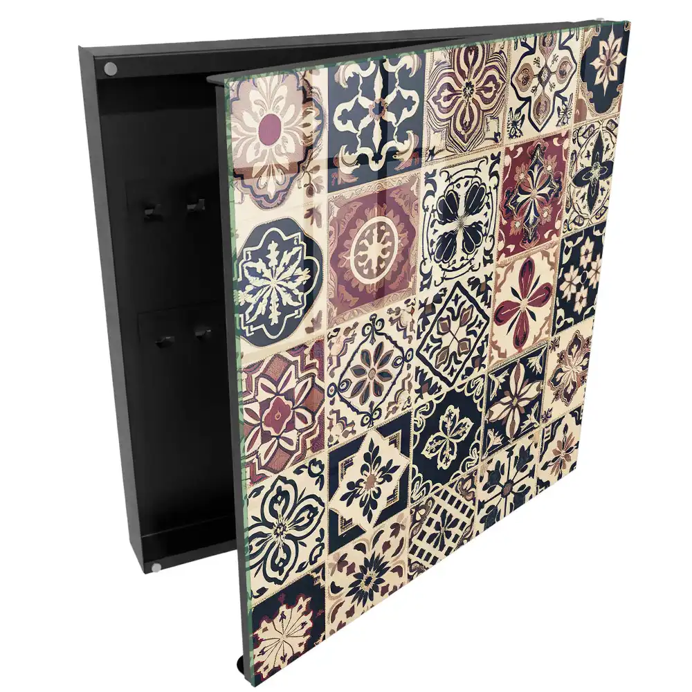 Armoire à clés des motifs géométriques pleins de charme classique