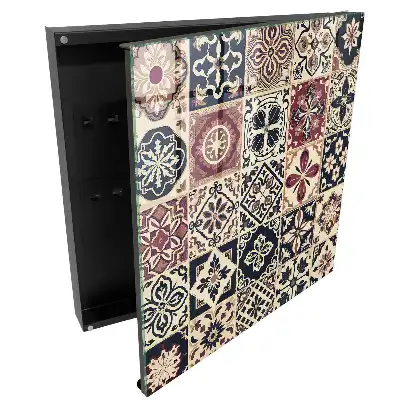Armoire à clés des motifs géométriques pleins de charme classique