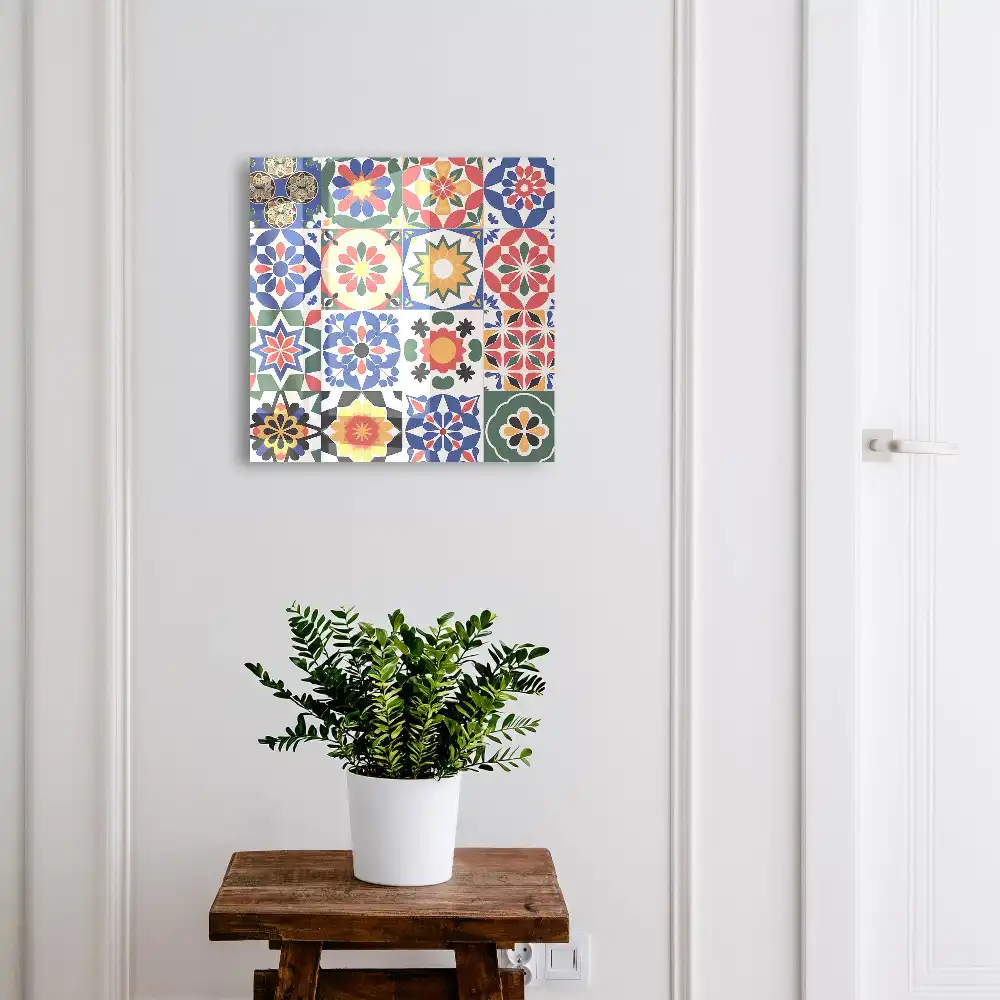 Boîte à clés murale mosaïques florales colorées agencement harmonieux
