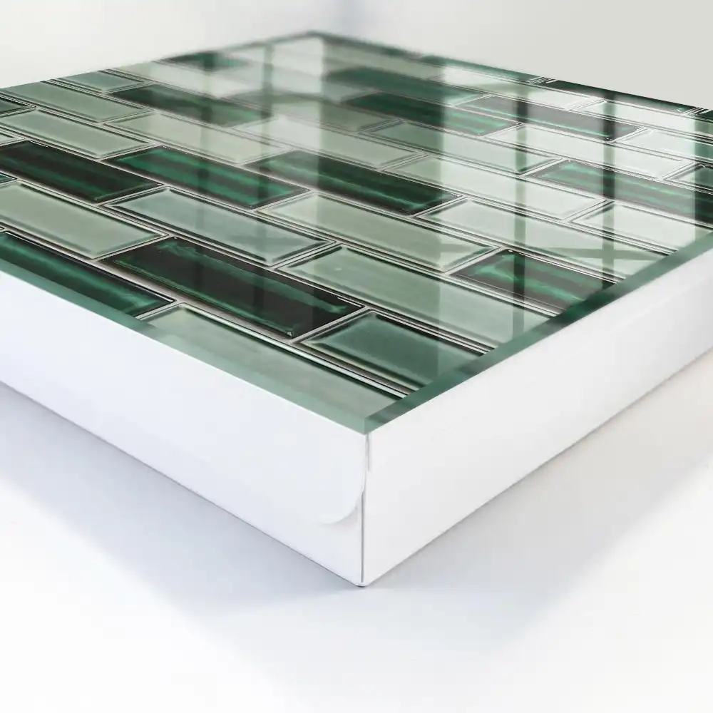 Armoire à clés des verts et des turquoises dans un motif moderne