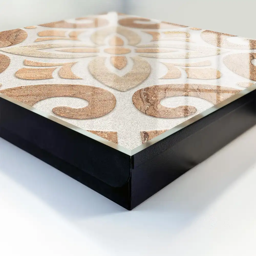 Armoire à clés motif géométrique dans les tons beige et marron