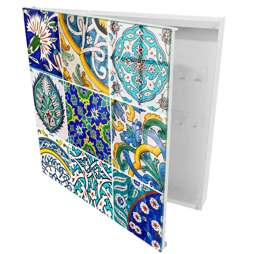 Boîte à clés murale des mosaïques colorées pleines de symétrie et de détails