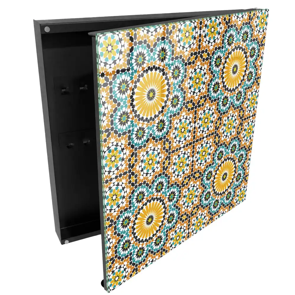 Boîte à clés murale composition colorée avec des motifs géométriques