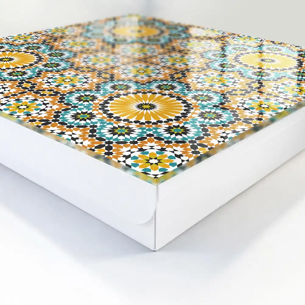 Boîte à clés murale composition colorée avec des motifs géométriques