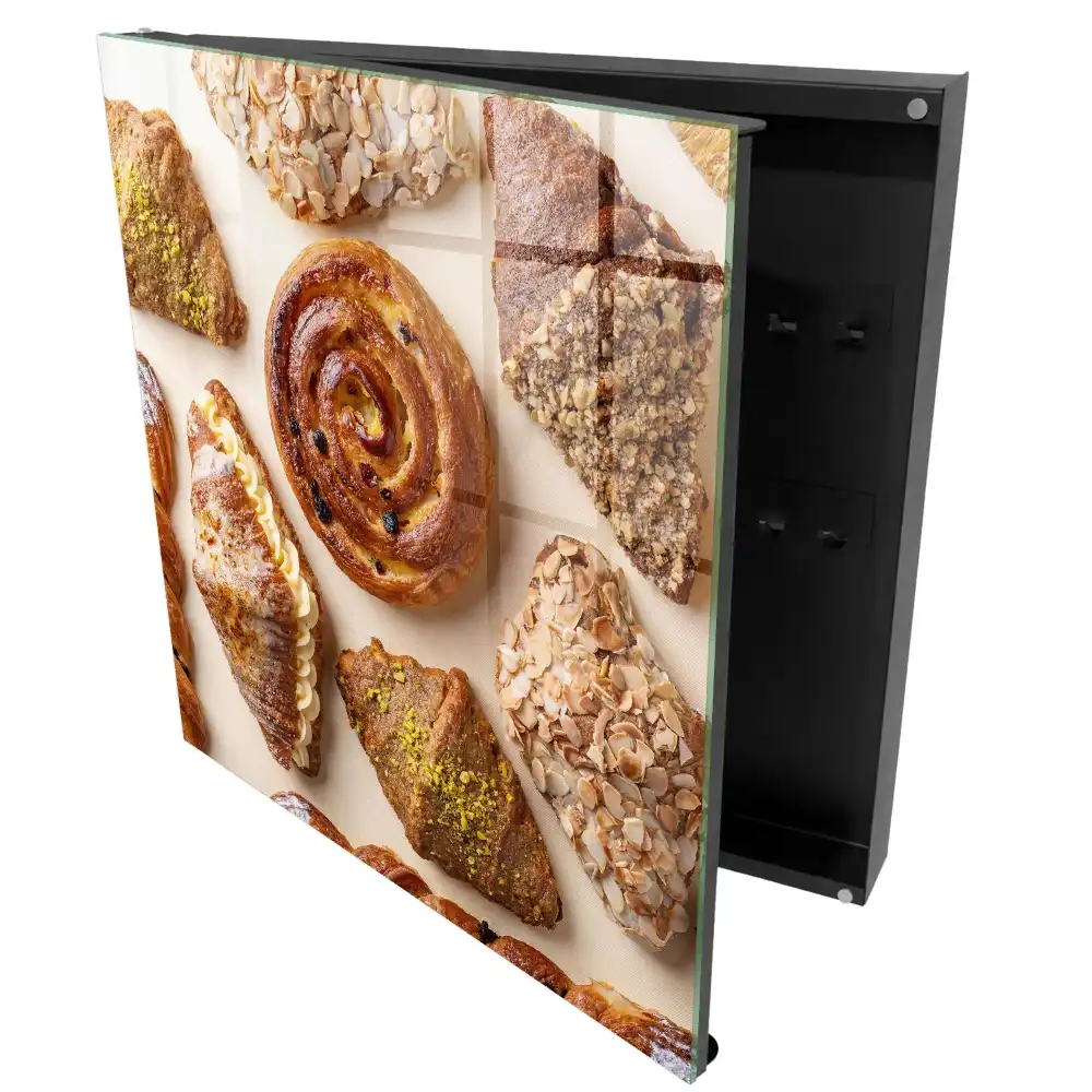 Boîte à clés murale les pâtisseries à la crème et aux amandes sont délicieuses