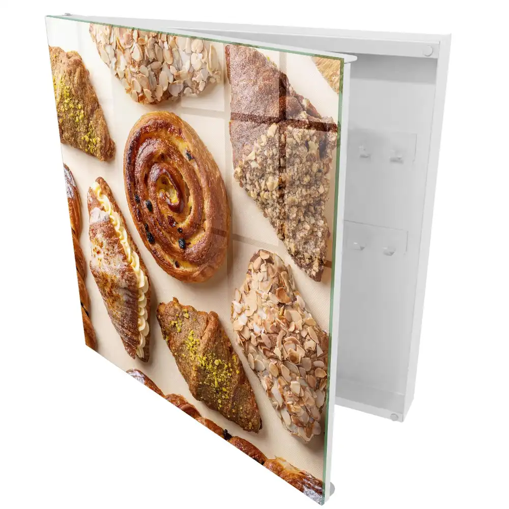 Boîte à clés murale les pâtisseries à la crème et aux amandes sont délicieuses