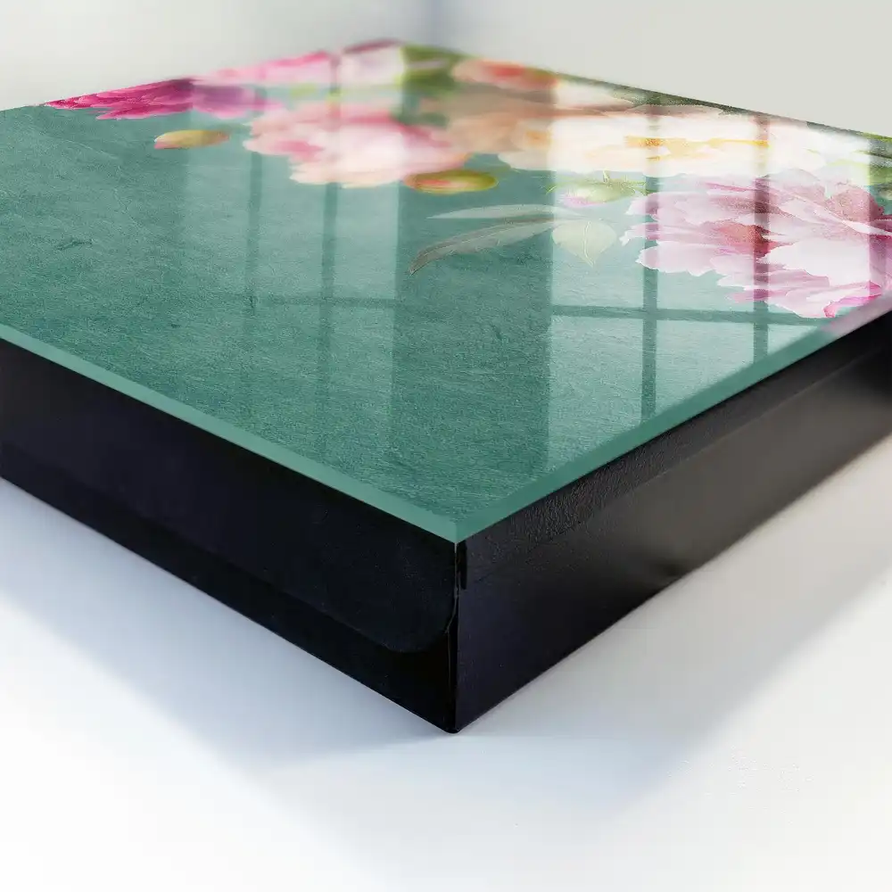 Armoire à clés des fleurs sur fond vert pleines de délicatesse