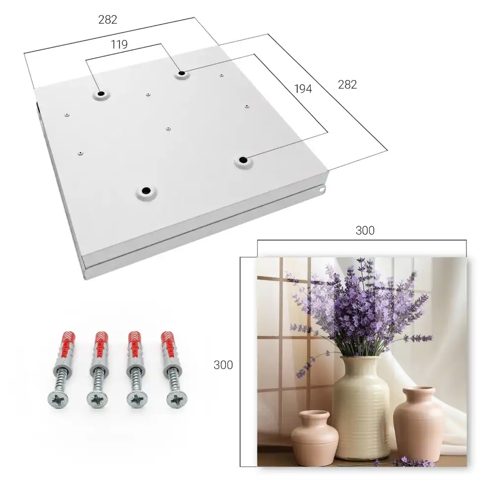 Boîte à clés murale lavande violette dans un vase crème
