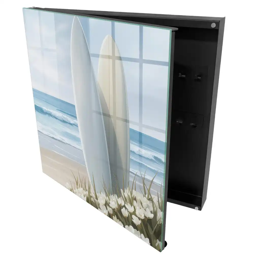 Armoire à clés planches de surf sur une plage en fleurs