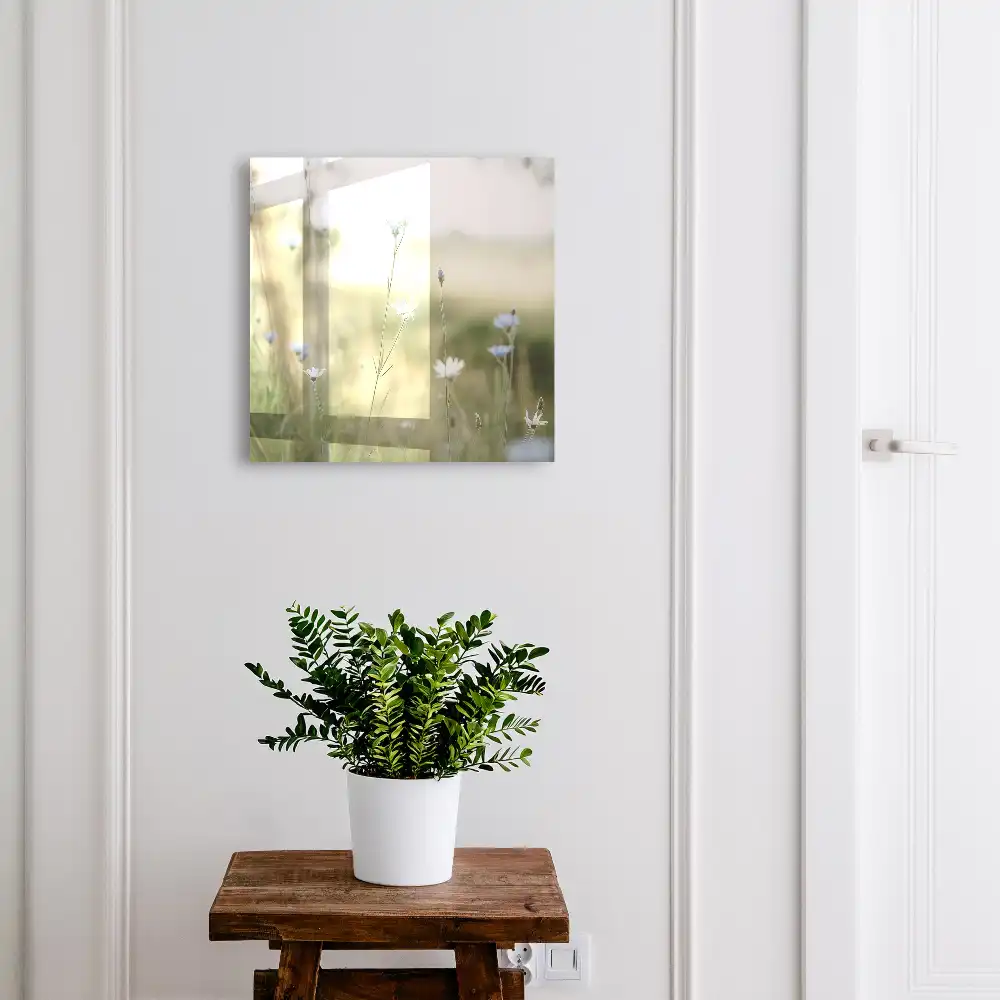 Armoire à clés fleurs sur fond de nature floue