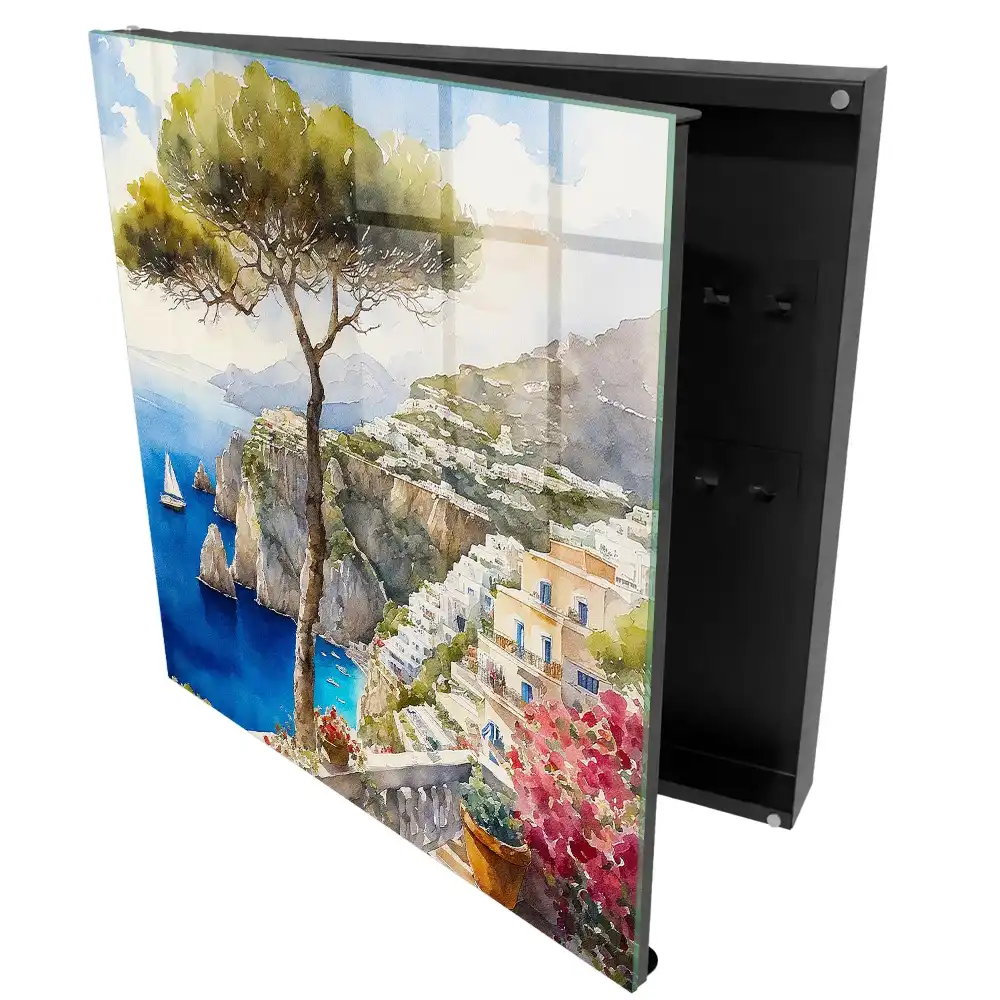 Armoire à clés mer bleue et collines verdoyantes en harmonie