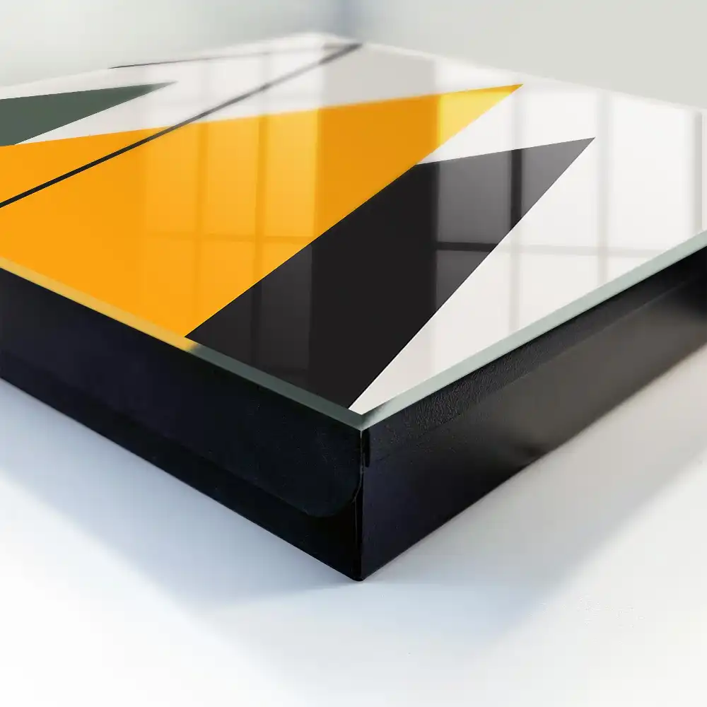 Armoire à clés triangles géométriques et couleurs variées