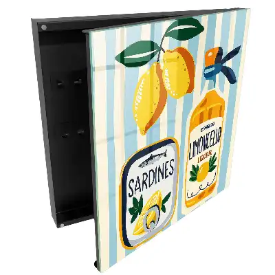 Boîte à clés murale une bouteille de limoncello une boîte de sardines et des citrons