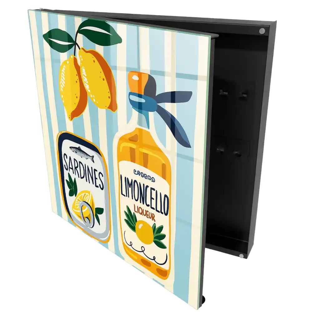 Boîte à clés murale une bouteille de limoncello une boîte de sardines et des citrons