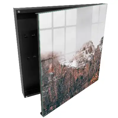 Boîte à clés murale montagnes majestueuses dans la brume empreintes d'harmonie